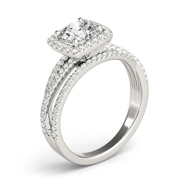 Lab Grown Round Diamond Halo Engagement Ring 18KYellow Gold