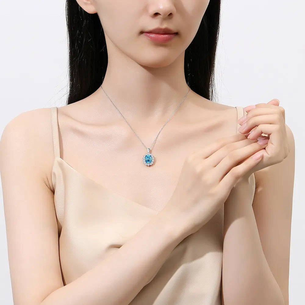 2.29 Carat Oval Shape Aquamarine Cluster Necklace