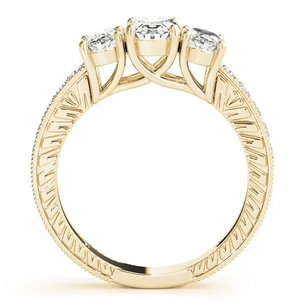 18K Gold Oval Cut Trilogy Engagement Ring Ð 2Ct DE/VS Lab Grown Diamond
